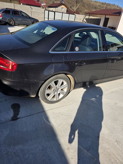 Dezmembrez audi a4 b8 2.0 caga 143 cp