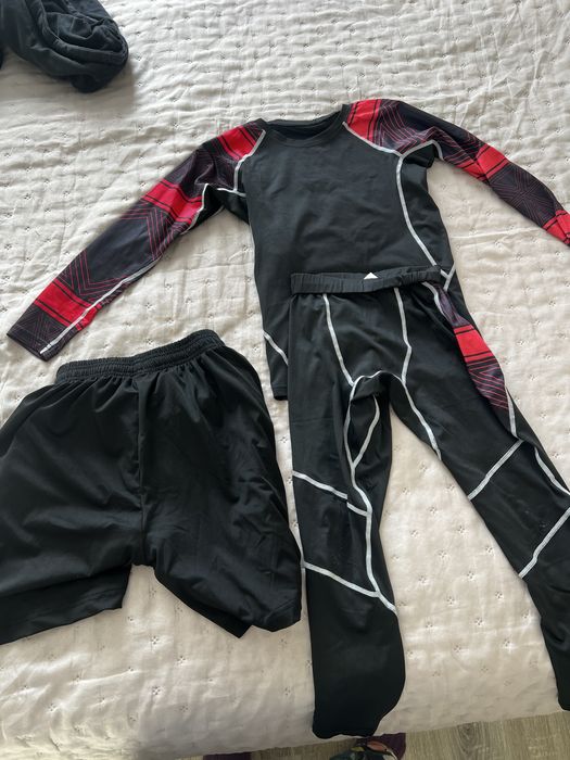 Продам рашгард на мальчика