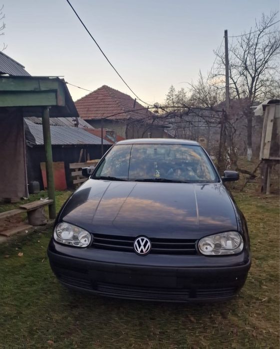 Golf 4- 1.4 Benzina 2000