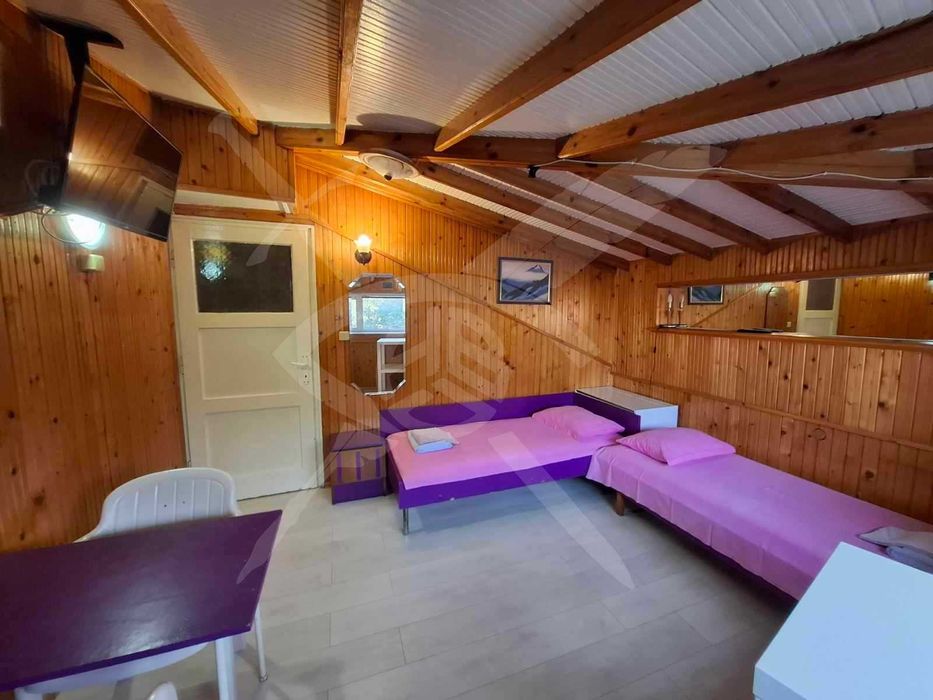 Дава се под наем Едностаен апартамент в Варна, Гръцка махала - 35 кв.м за 300 € - Снимка #2