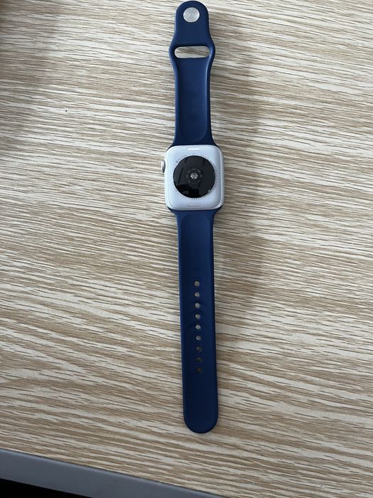Продается Apple Watch Se 44mm