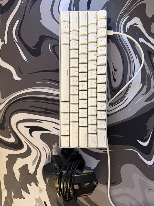 Нова механична клавиатура 60% с подсветка и нова геймърска мишка Aula