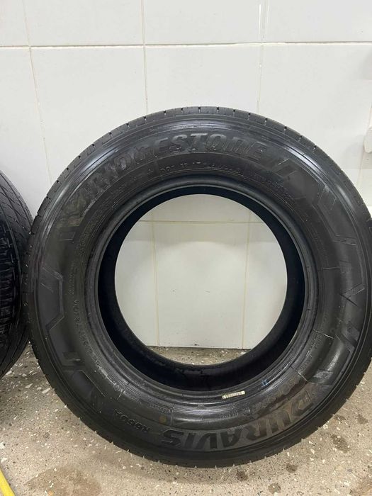 Продам б.у резину Bridgestone 235/65/r16c