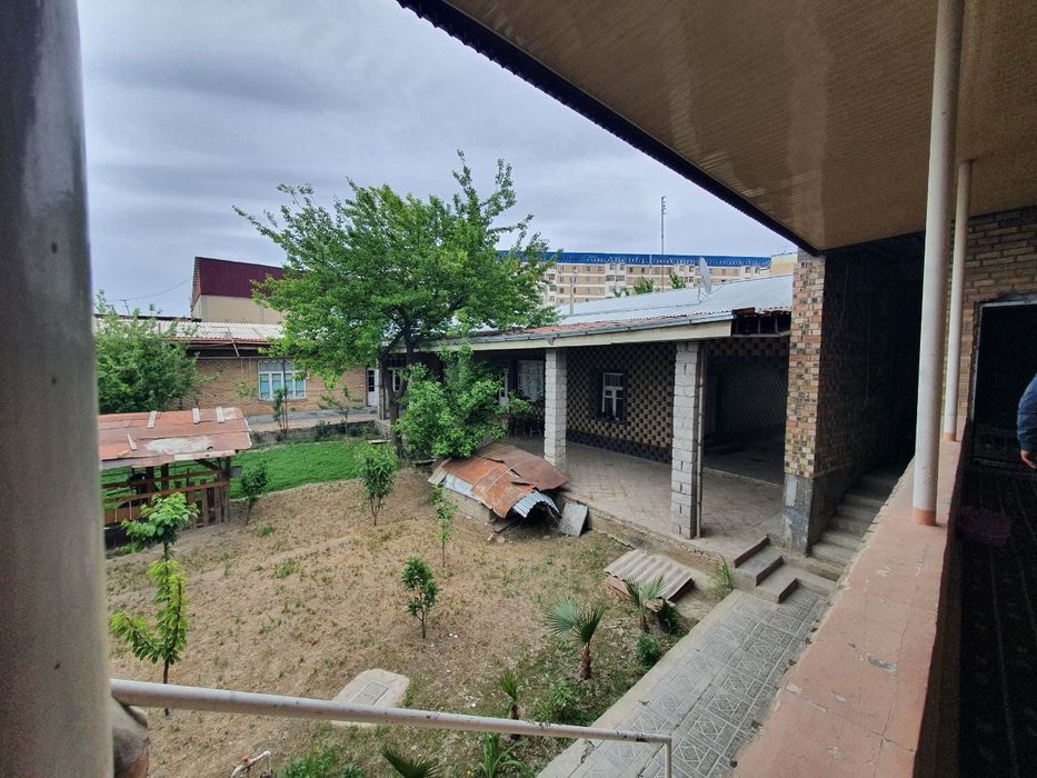 Срочни 4,5 сотикли ховли сотилади 5 хонали