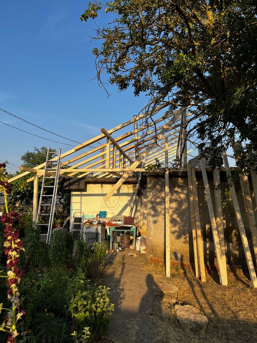 Montaj acoperiș și reparații complete – servicii profesionale