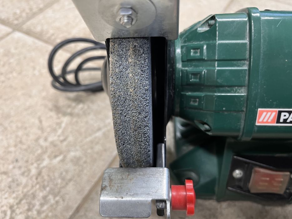 Шмиргел електрически Parkside 200 C1