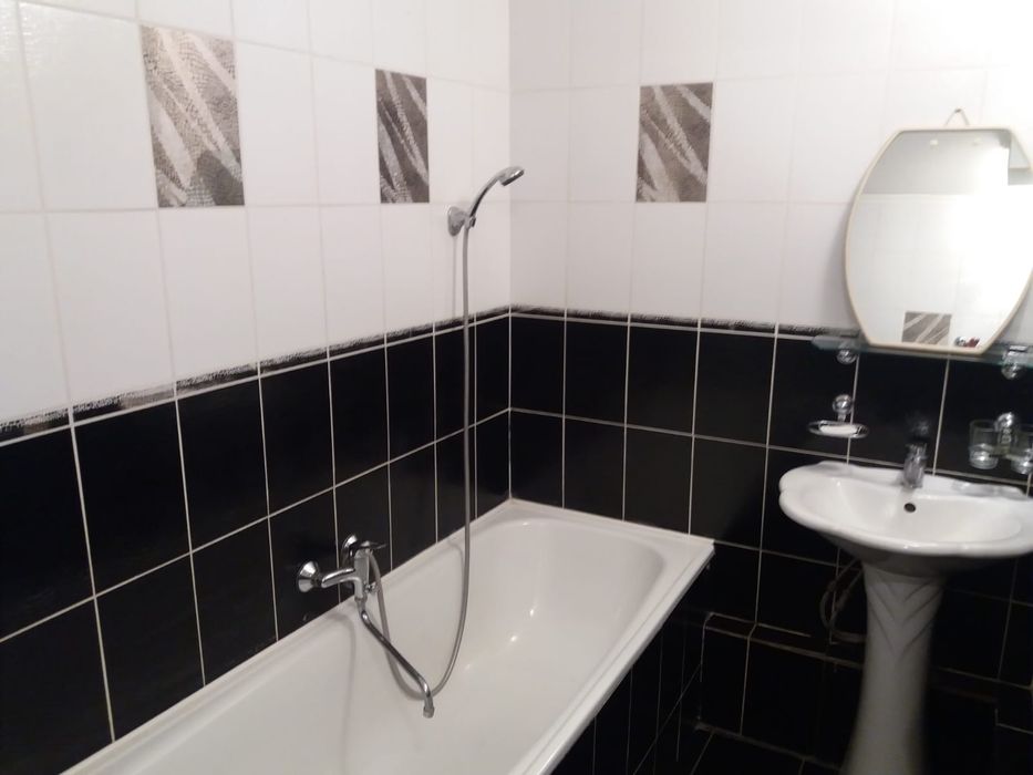 3 ком Командированным, Центр, Обл Акимат, 200+