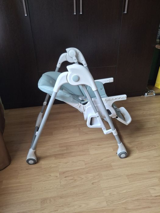 Детский стульчик для кормления