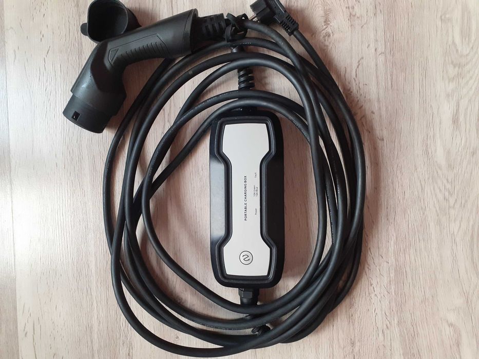 Statie incarcare auto,incarcator masini electrice,hybrid pt.gama RENAULT, DACIA