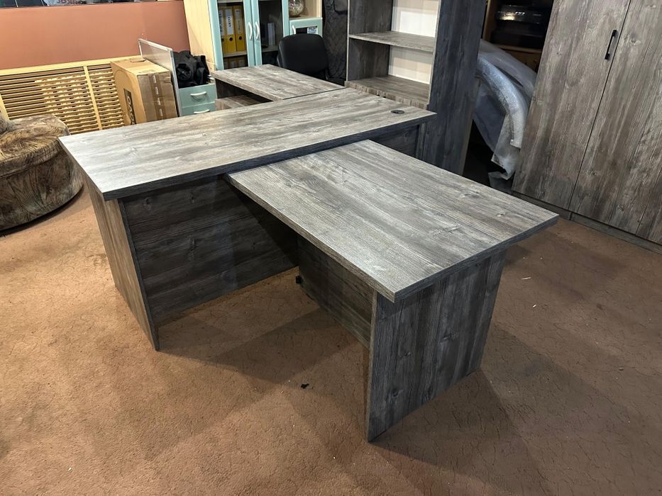 Комплект офисной мебели