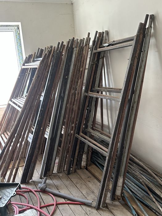 Леса стройтельные