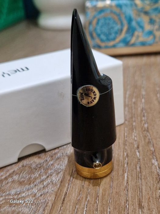 Vind mustiuc saxofon Meyer nr6 cu doză.