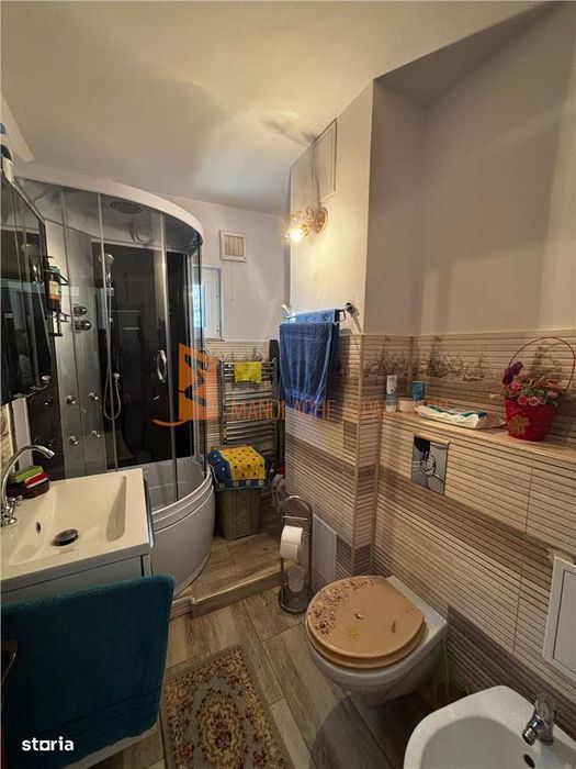 Apartament 2 camere confort  1 semidecomandat  zona Crang