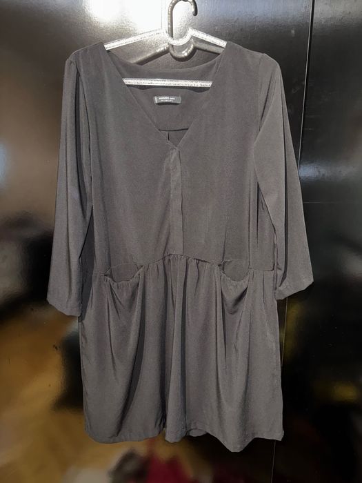 Рокли с добро качество, които са носени само веднъж.