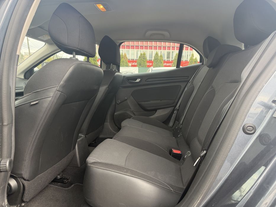 Renault Megane 4 Hatchback, 1.3 benzina manual 2019, euro 6. Nu necesita investitii, revizie, filtre si distributie schimbate cu factura !