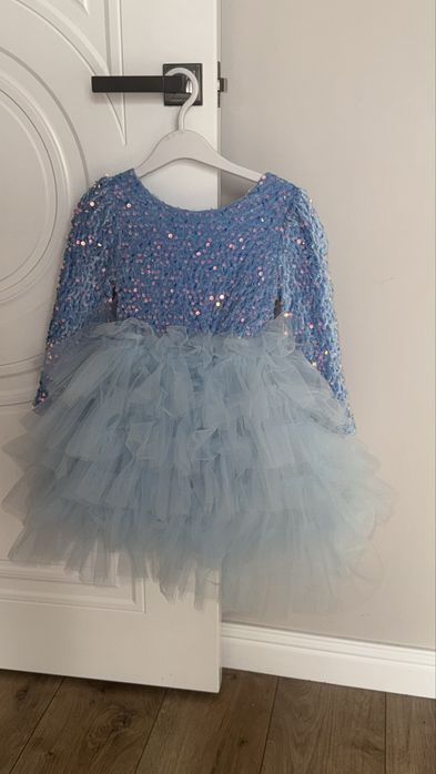 Продам детские платья