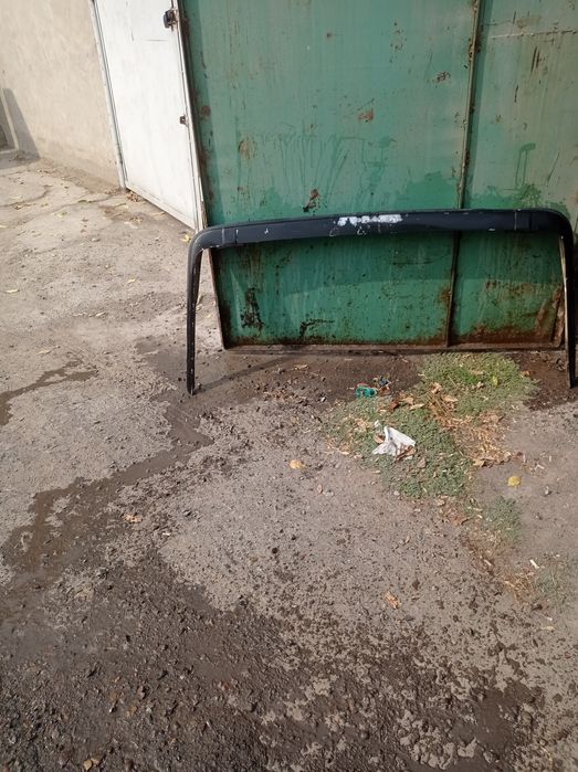 БМВ е12 задний бампер