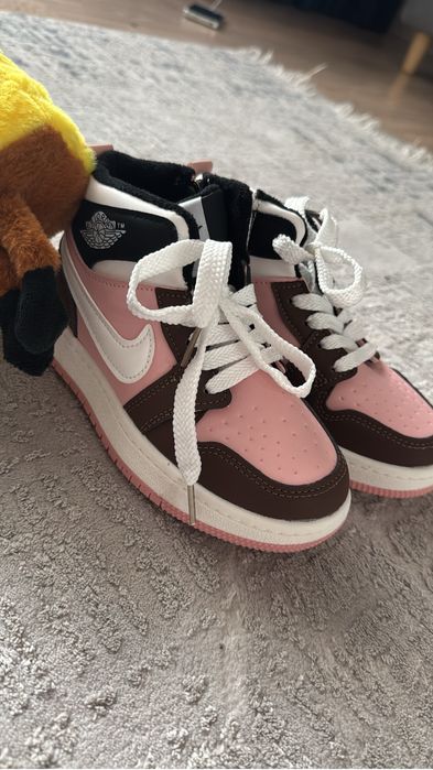 Ботинки для девочки