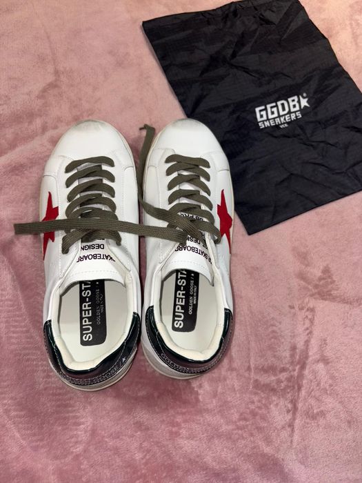 Golden Goose 43 noi nepurtati