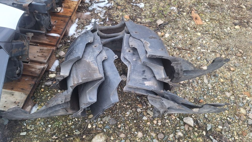 Bara fata capota tragar distonic skoda octavia 3 aripi triple break