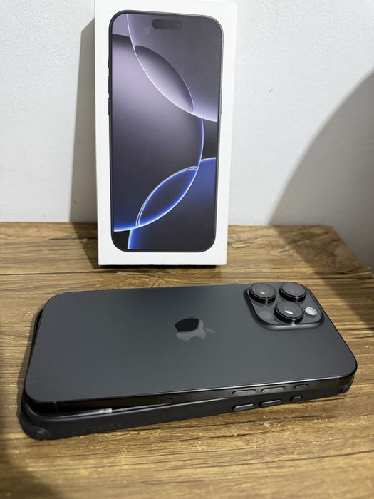 iPhone 16 Pro Max