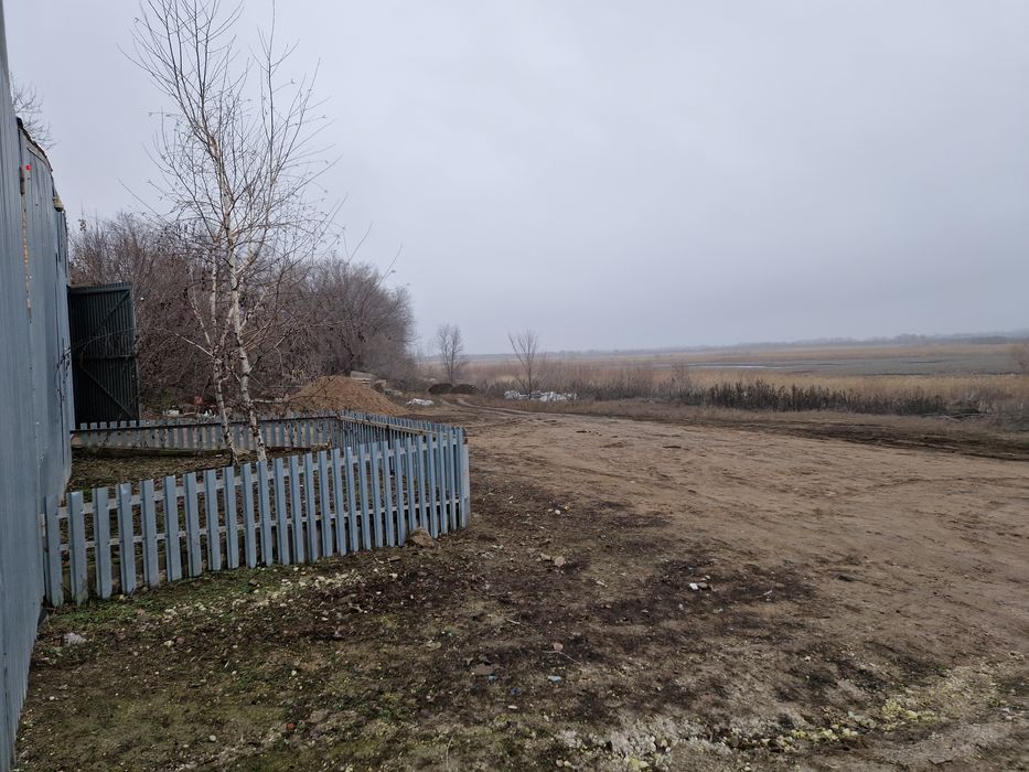 Продам 6 соток..сдам в аренду ангар