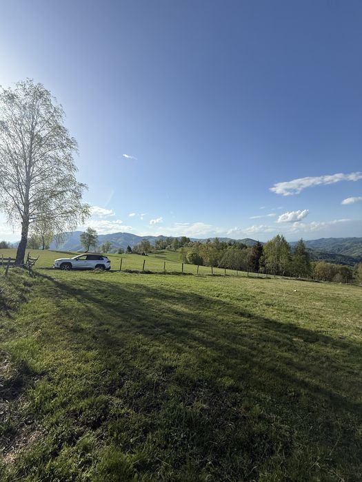 Teren cu vedere panoramica de excepție în Poiana Mărului – Brașov