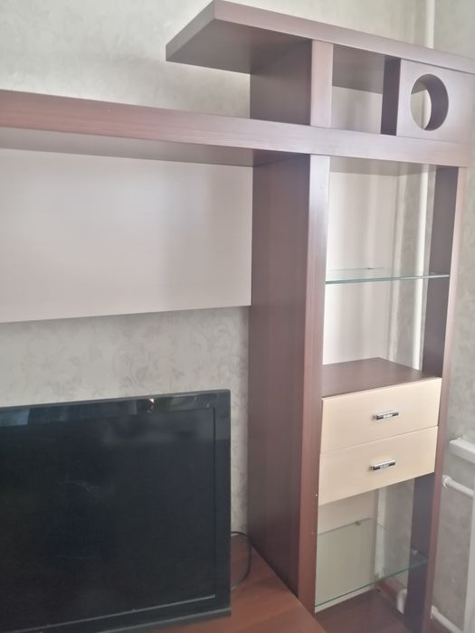 Продам горку под тв.