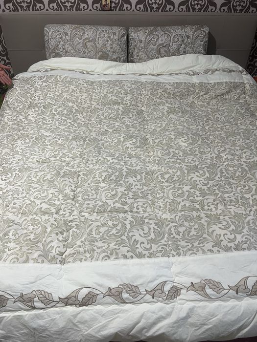 Одеяло пуховое очень теплое