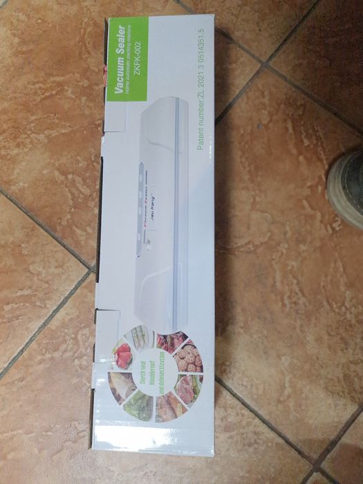 Aparat vidat pungi si caserole cu supapa