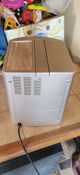 Expresor/Espressor/Aparat cafea Delonghi Magnifica Automatic