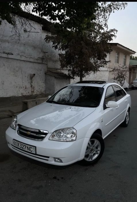Lacetti sotiladi 3 pazitsada srocna