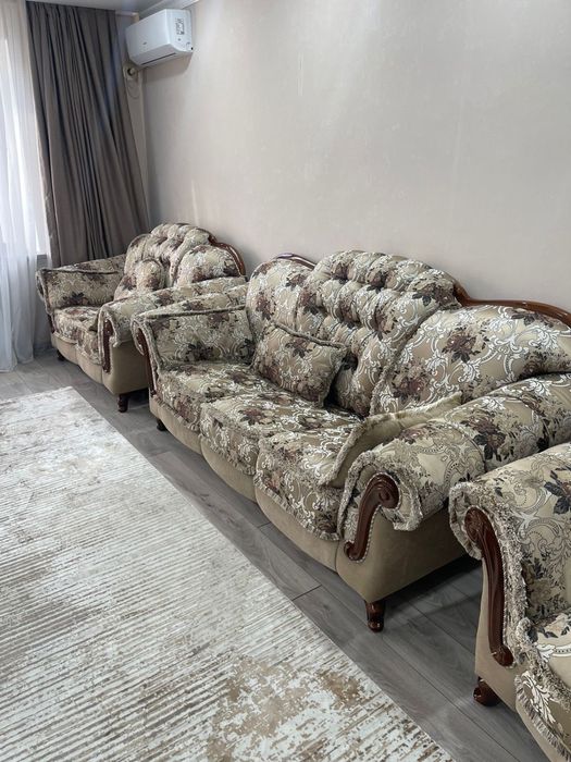 Диван с креслами