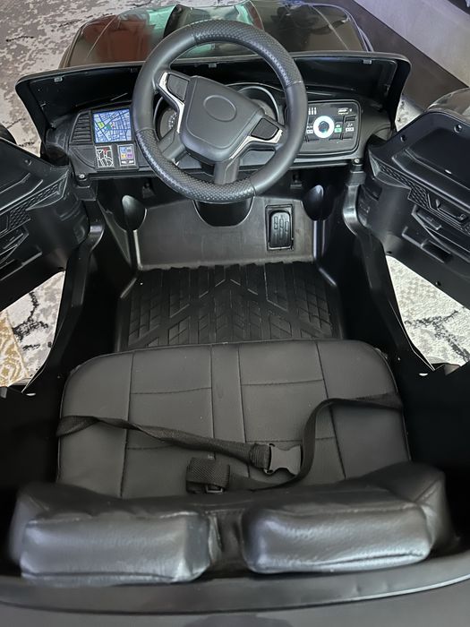 Продам машинку на пульту управление