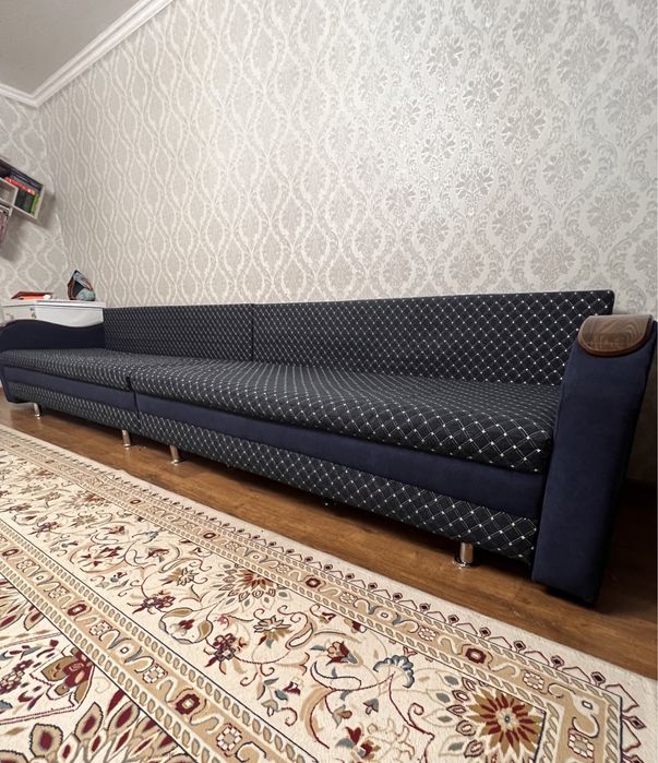 Продам диван 4 метра