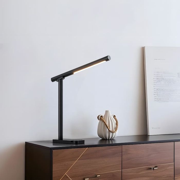 Настольная лампа светильник беспроводная hi tech