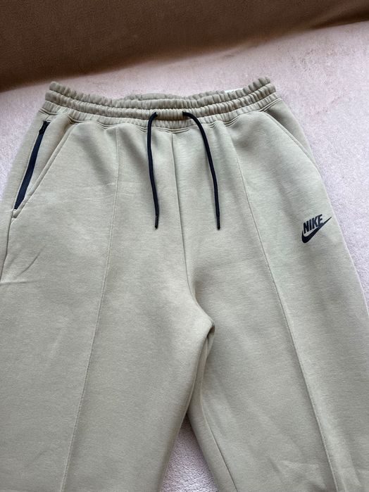 Nike tech fleece
