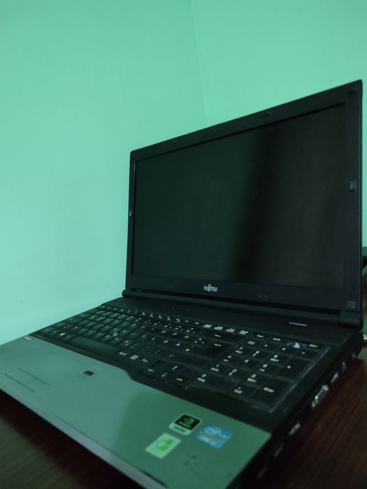 Fujitsu lifebook лаптоп