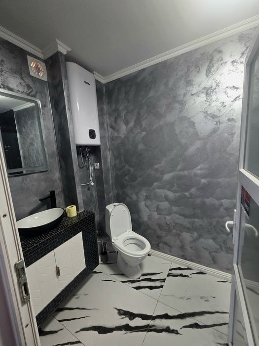 Camere duble cu baie proprie de inchiriat