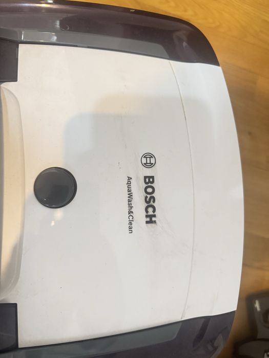 Продам моющий пылесос Bosch