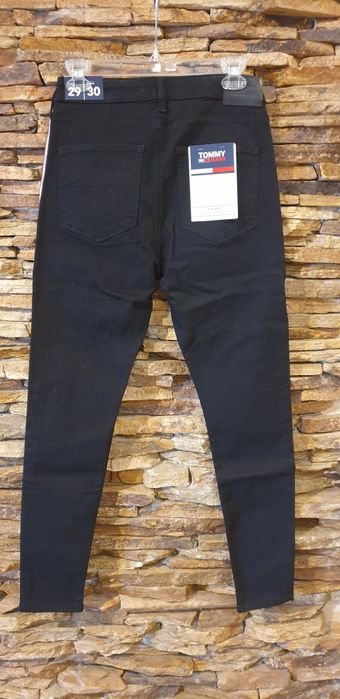 Нови дънки TOMMY JEANS