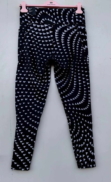 Adidas оригинален дамски клин нов Л размер