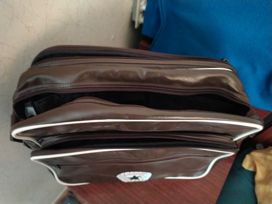 Аксессуары продам Сумку