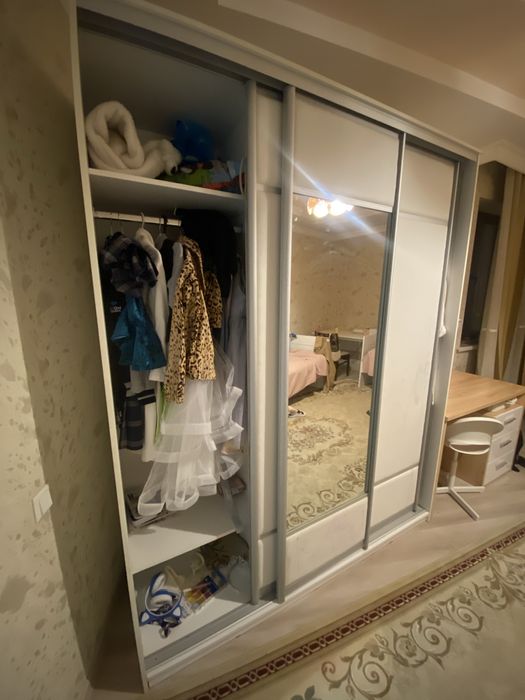 Шкаф плательный б/у