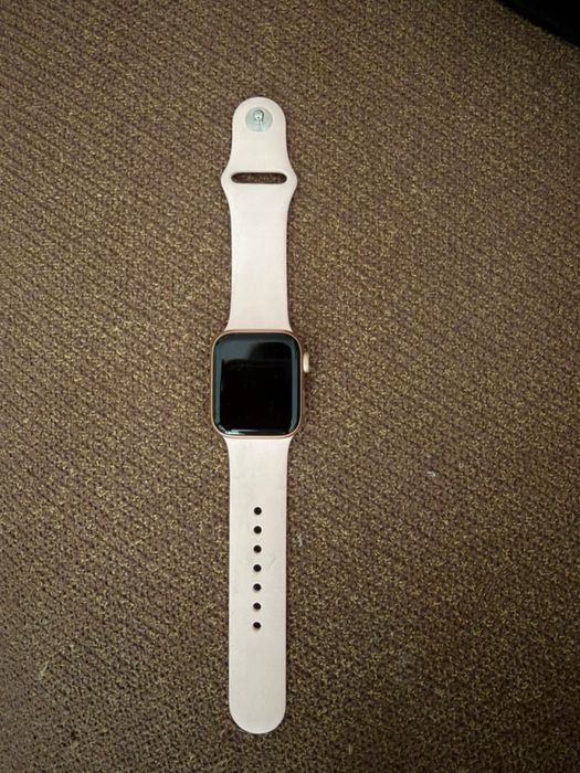 Apple Watch Series 5 (40mm)