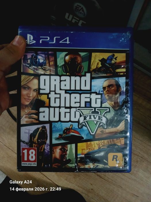 Диск на ps4 гта 5