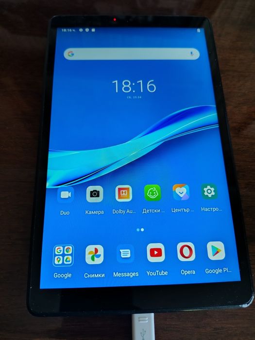 Таблет Lenovo M8