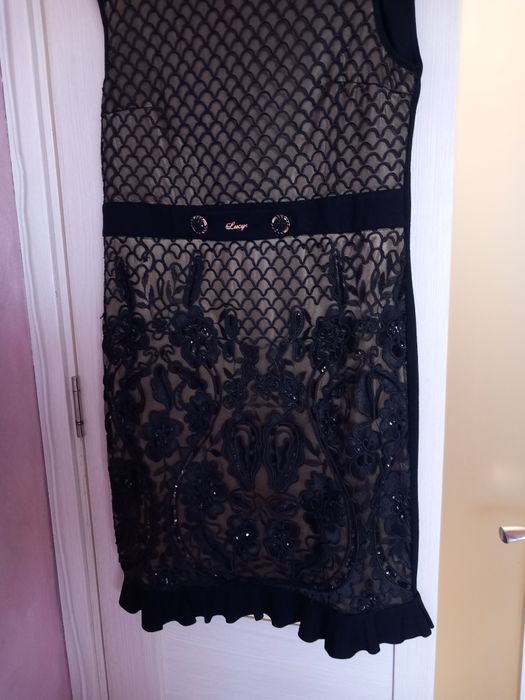 Чера официална дантелена рокля