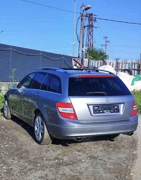 Mercedes-Benz C230 T Avangard V6