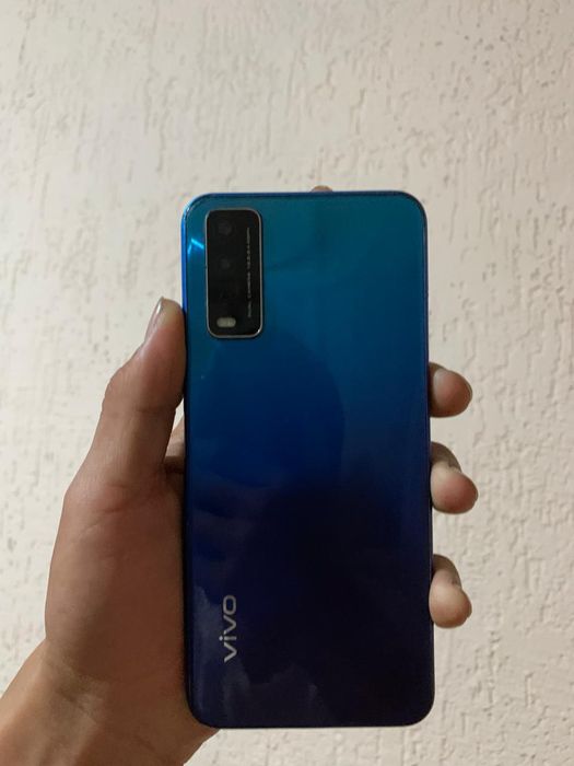 Vivo y20 32 Гб в хорошем состоянии